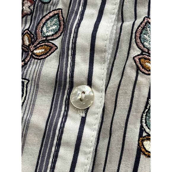 Chicos Button Up Shirt Womens 3P XL Embroidered Floral Paisley Long Sleeve MOP‎ - Picture 9 of 9